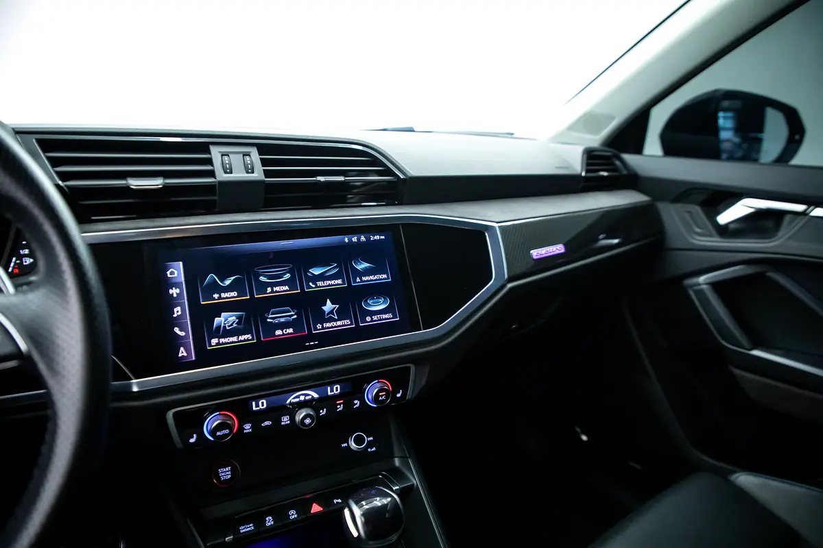 AUDI RSQ3 2023 - photo 8 - Import Émirats | International Cars