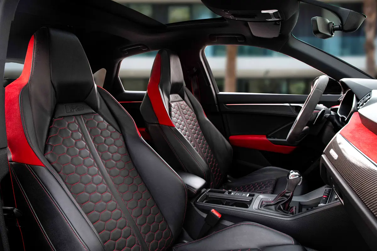 AUDI RSQ3 2022 - photo 11 - Import Émirats | International Cars