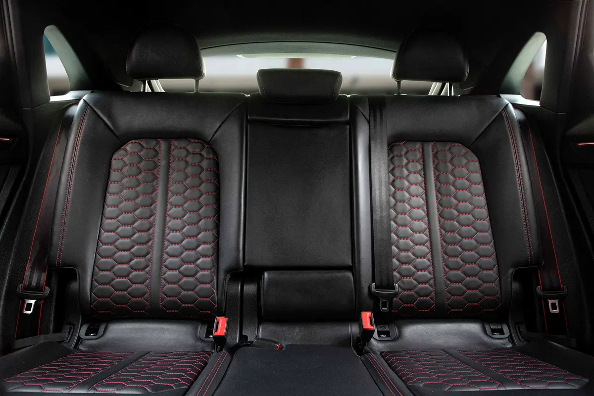 AUDI RSQ3 2022 - photo 12 - Import Émirats | International Cars