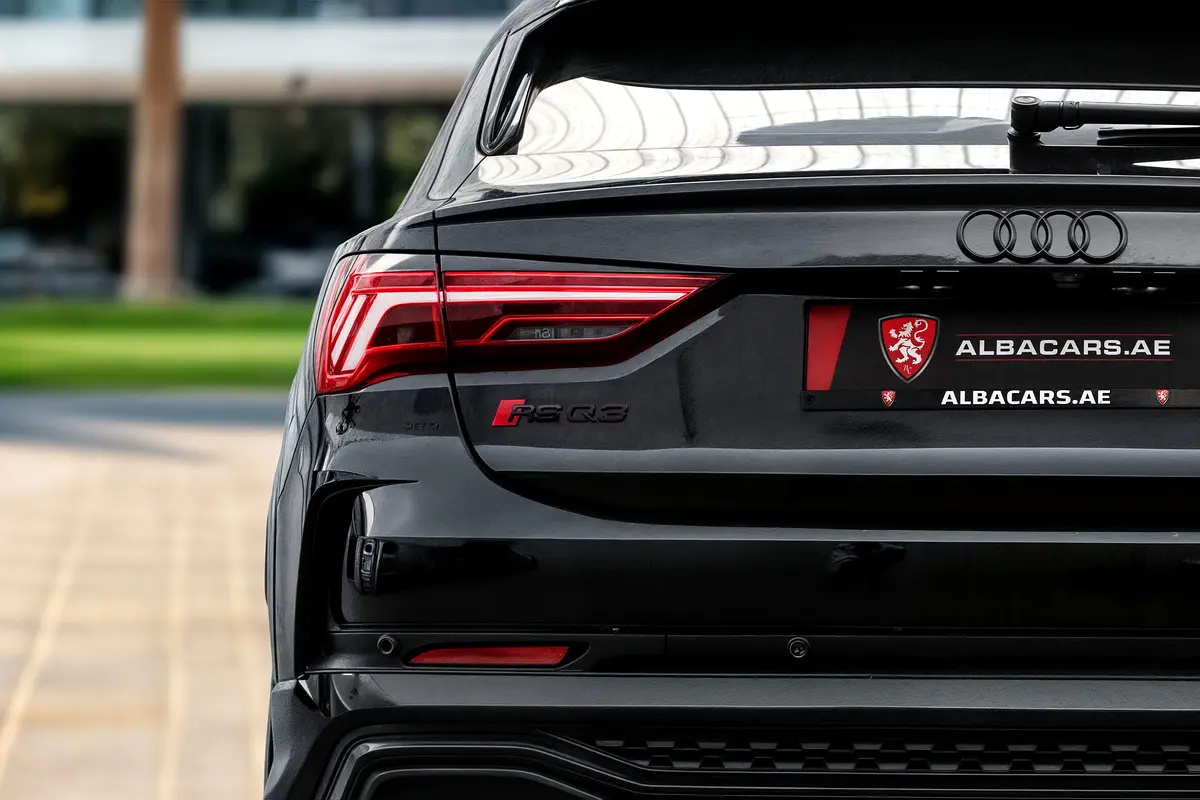 AUDI RSQ3 2022 - photo 6 - Import Émirats | International Cars