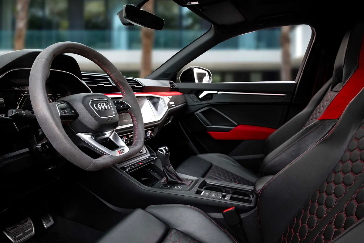 AUDI RSQ3 2022 - photo 9 - Import Émirats | International Cars