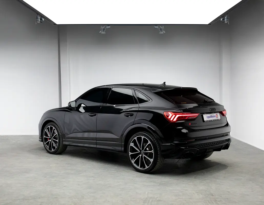 AUDI RSQ3 Sportback 2.5 TFSI Quattro S-tronic 2023 - photo 3 - Import Émirats | International Cars