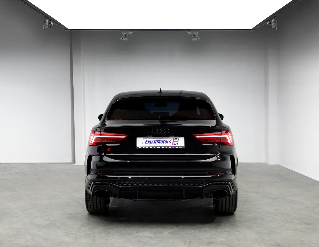 AUDI RSQ3 Sportback 2.5 TFSI Quattro S-tronic 2023 - photo 5 - Import Émirats | International Cars