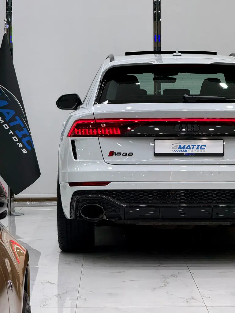 AUDI RS Q8 Carbon Black Edition 2021 - photo 8 - Import Émirats | International Cars