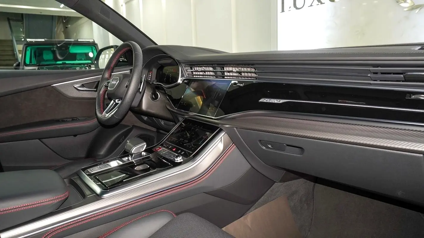 AUDI RS Q8 4.0 TFSI quattro S tronic 2024 - photo 9 - Import Émirats | International Cars