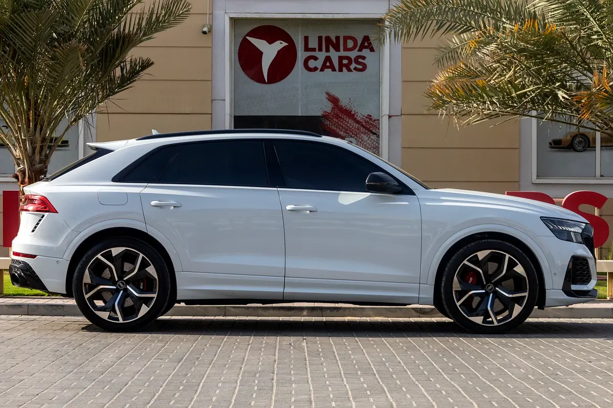 AUDI RS Q8 4.0 TFSI quattro 2021 - photo 8 - Import Émirats | International Cars