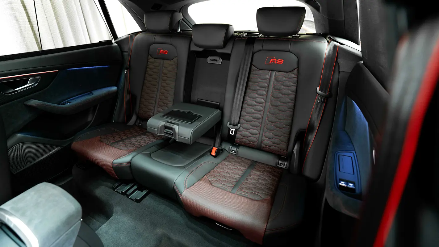 AUDI RS Q8 4.0 TFSI quattro S tronic 2026 - photo 12 - Import Émirats | International Cars