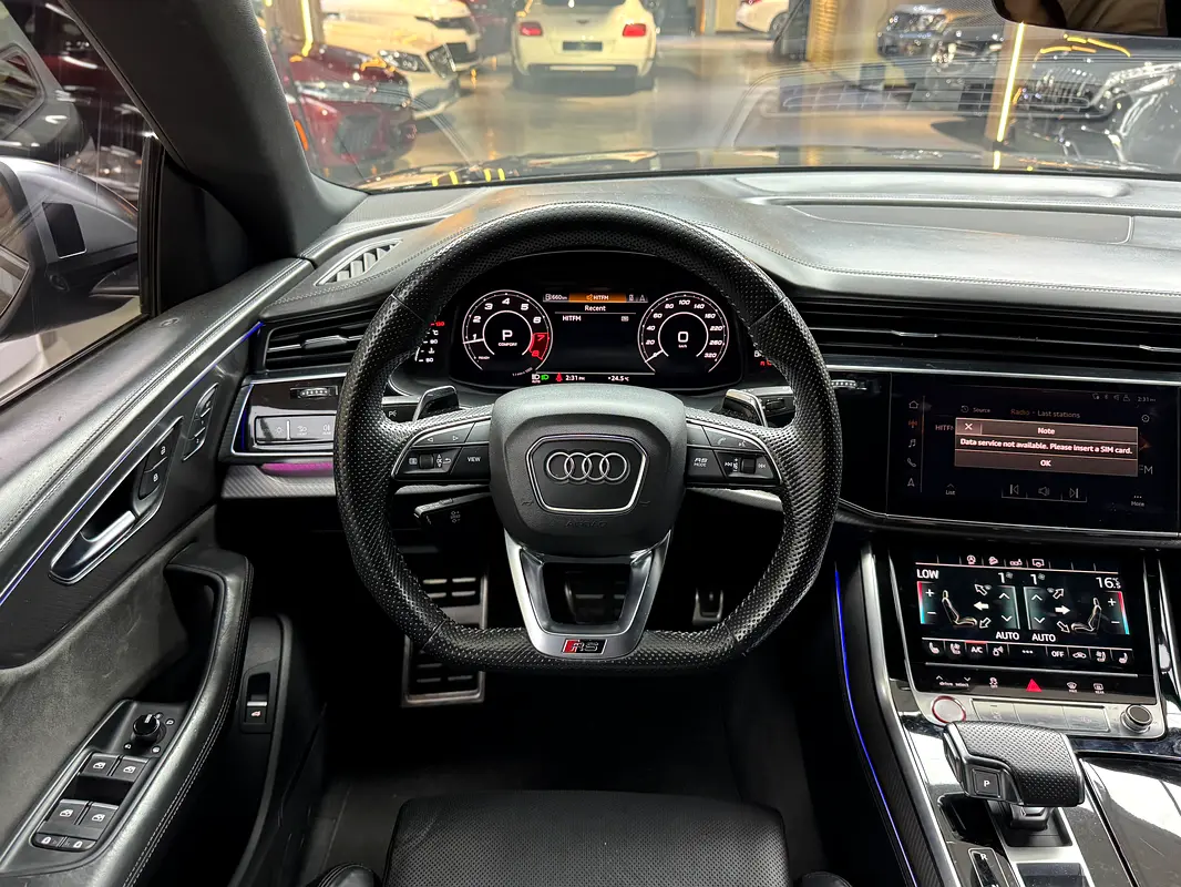 AUDI RS Q8 Carbon Black Edition 2020 - photo 11 - Import Émirats | International Cars