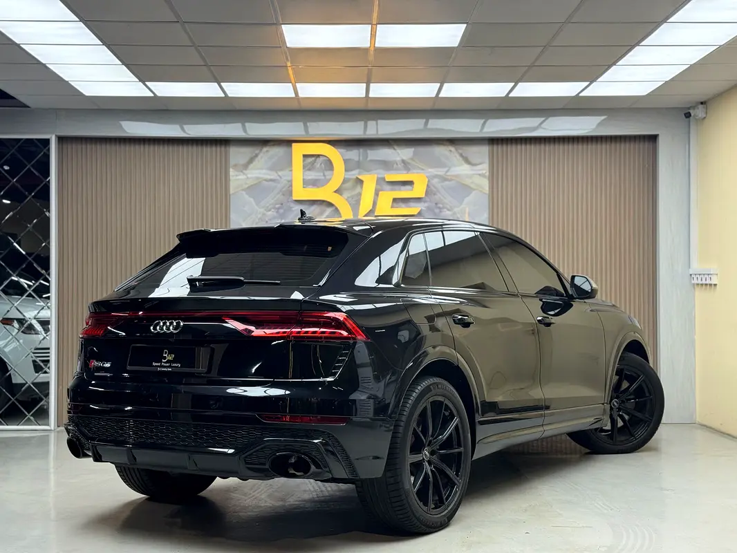 AUDI RS Q8 Carbon Black Edition 2020 - photo 4 - Import Émirats | International Cars
