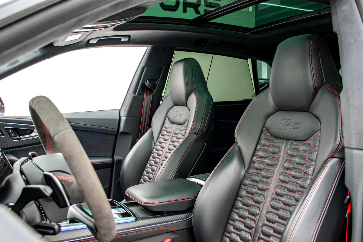 AUDI RS Q8 4.0 TFSI quattro 2023 - photo 10 - Import Émirats | International Cars