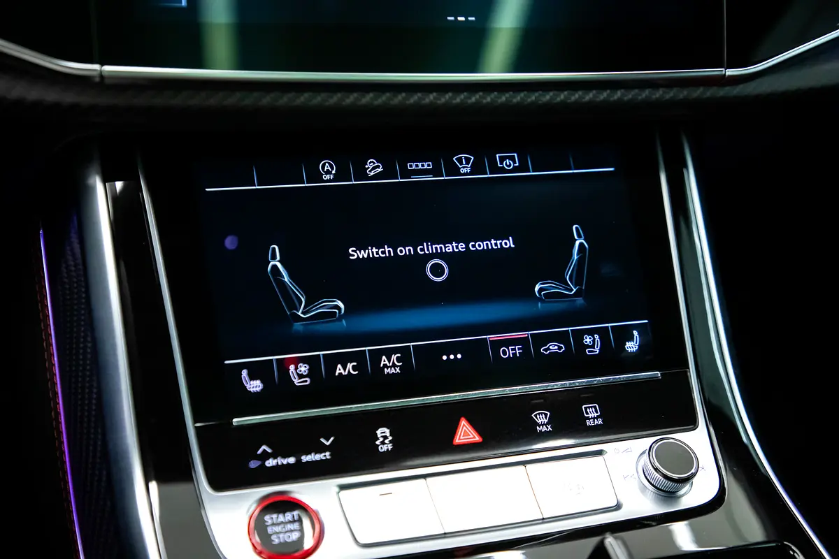 AUDI RS Q8 Carbon Black Edition 2023 - photo 10 - Import Émirats | International Cars