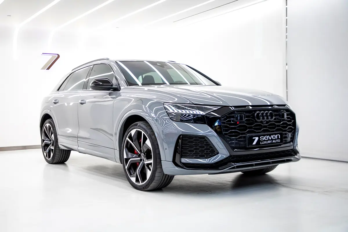 AUDI RS Q8 Carbon Black Edition 2023 - photo 2 - Import Émirats | International Cars