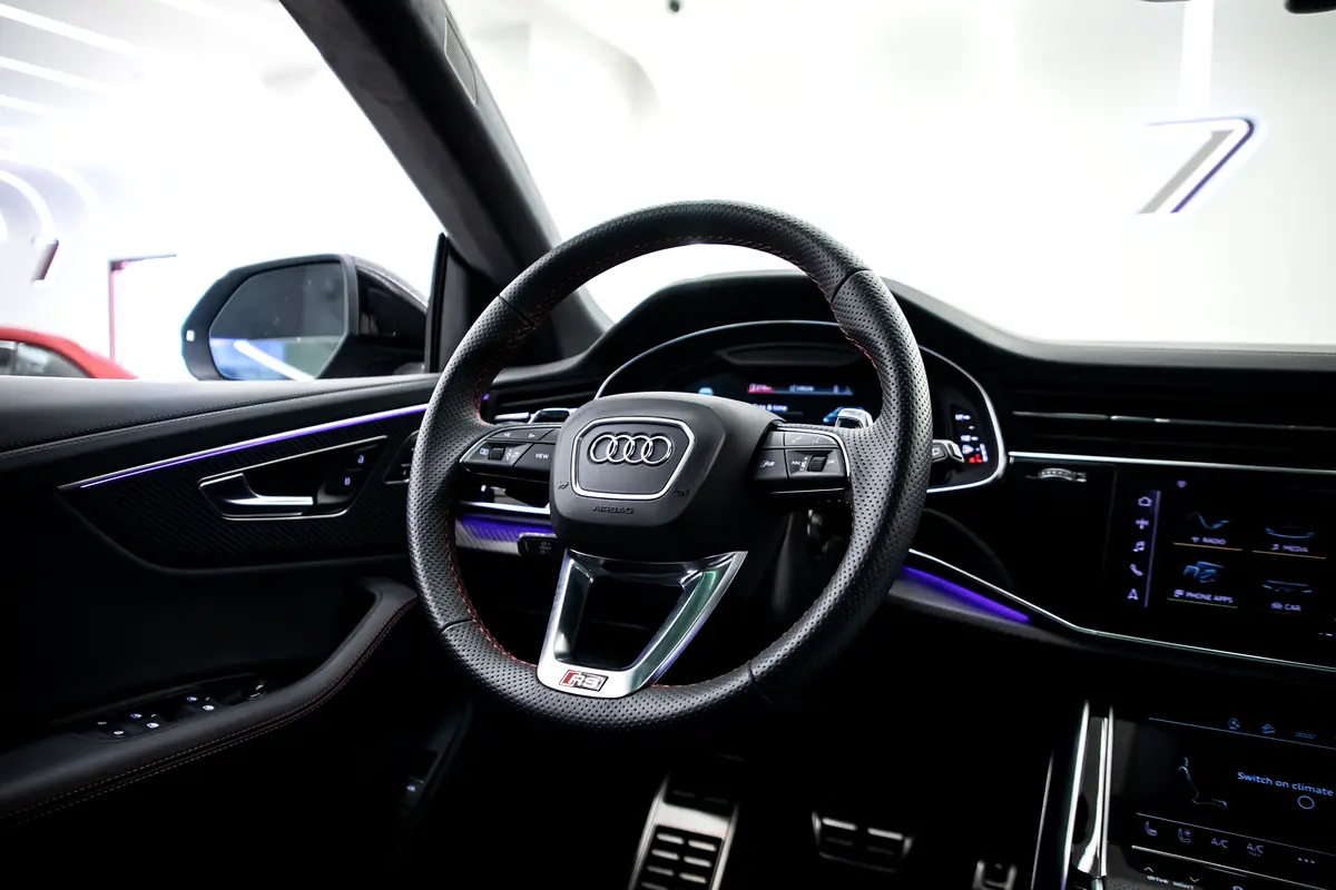 AUDI RS Q8 Carbon Black Edition 2023 - photo 8 - Import Émirats | International Cars