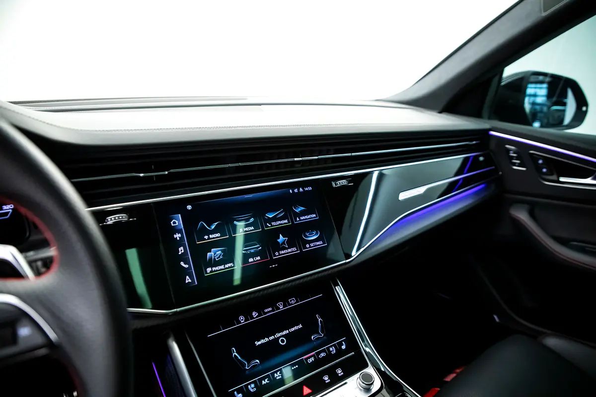 AUDI RS Q8 Carbon Black Edition 2023 - photo 9 - Import Émirats | International Cars