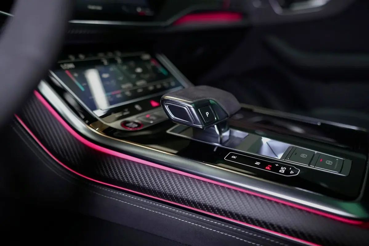 AUDI RS Q8 4.0 TFSI quattro 2023 - photo 4 - Import Émirats | International Cars