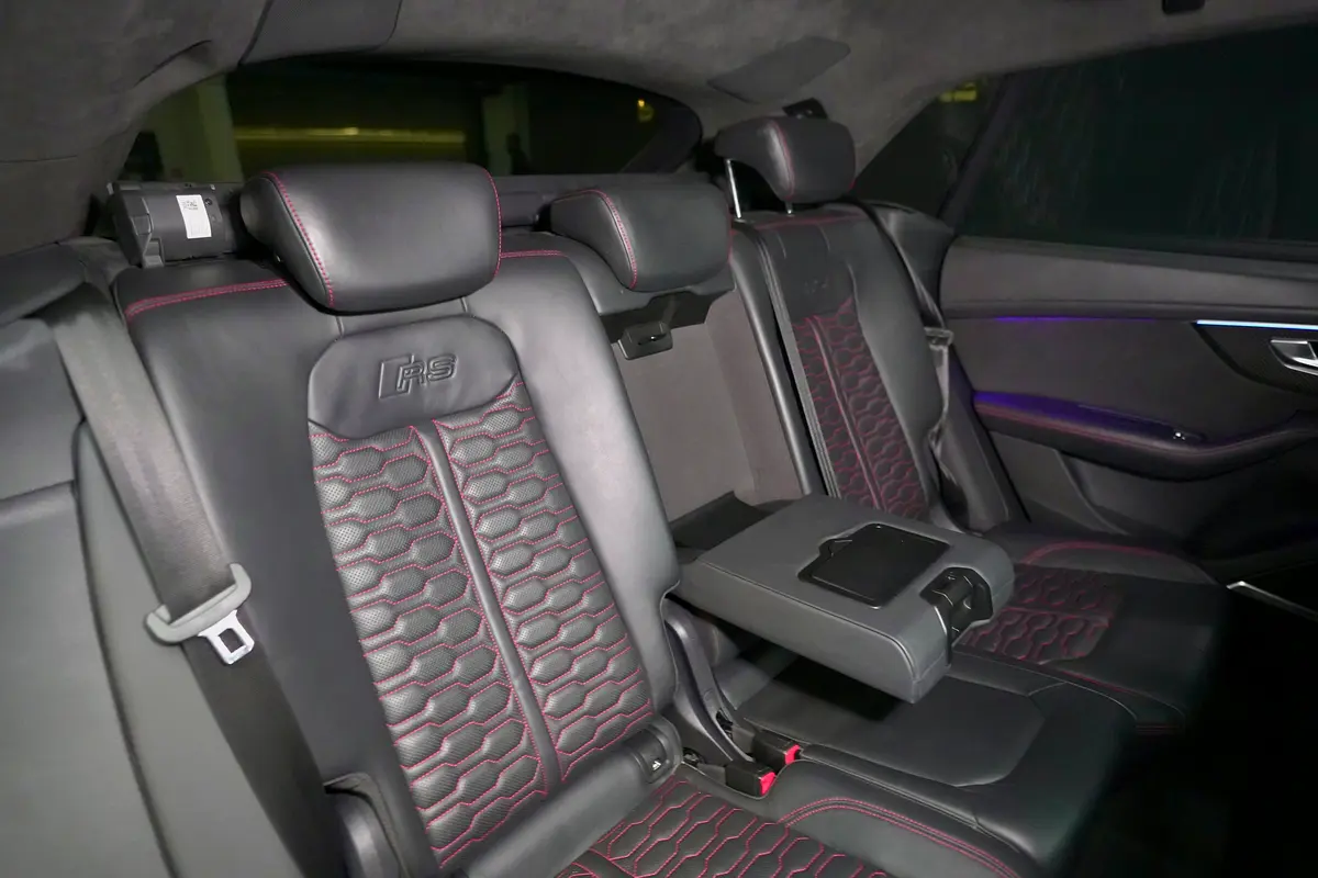 AUDI RS Q8 4.0 TFSI quattro 2023 - photo 6 - Import Émirats | International Cars