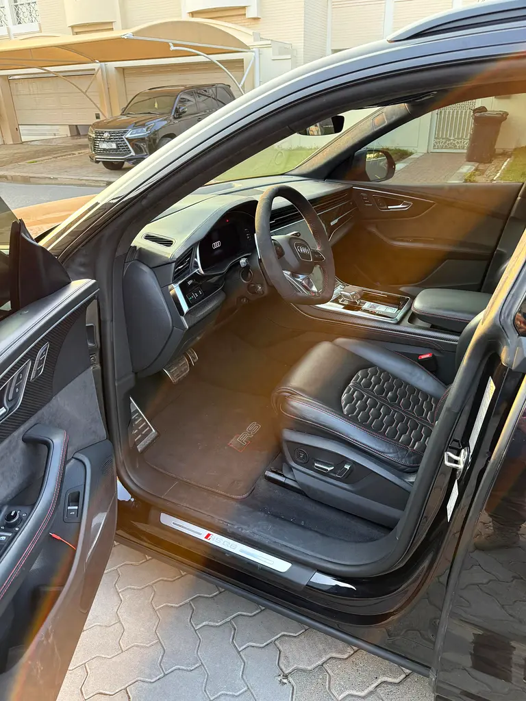 AUDI RS Q8 Vorsprung Edition 2020 - photo 3 - Import Émirats | International Cars