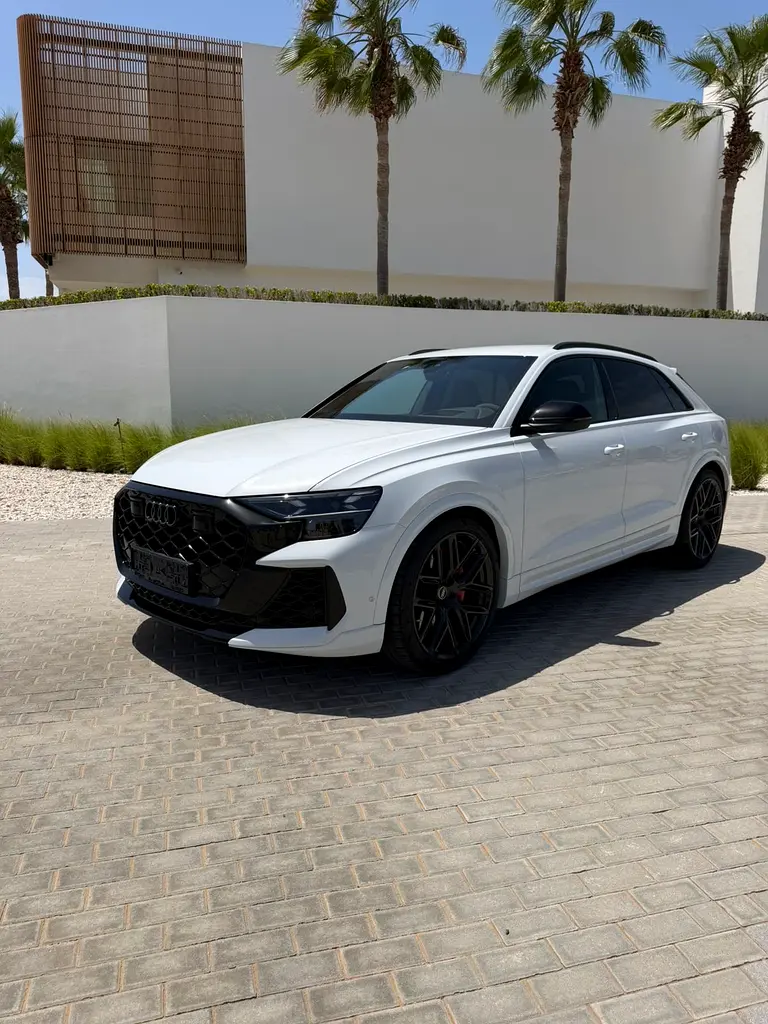 AUDI RS Q8 4.0 TFSI quattro 2025 - photo 2 - Import Émirats | International Cars