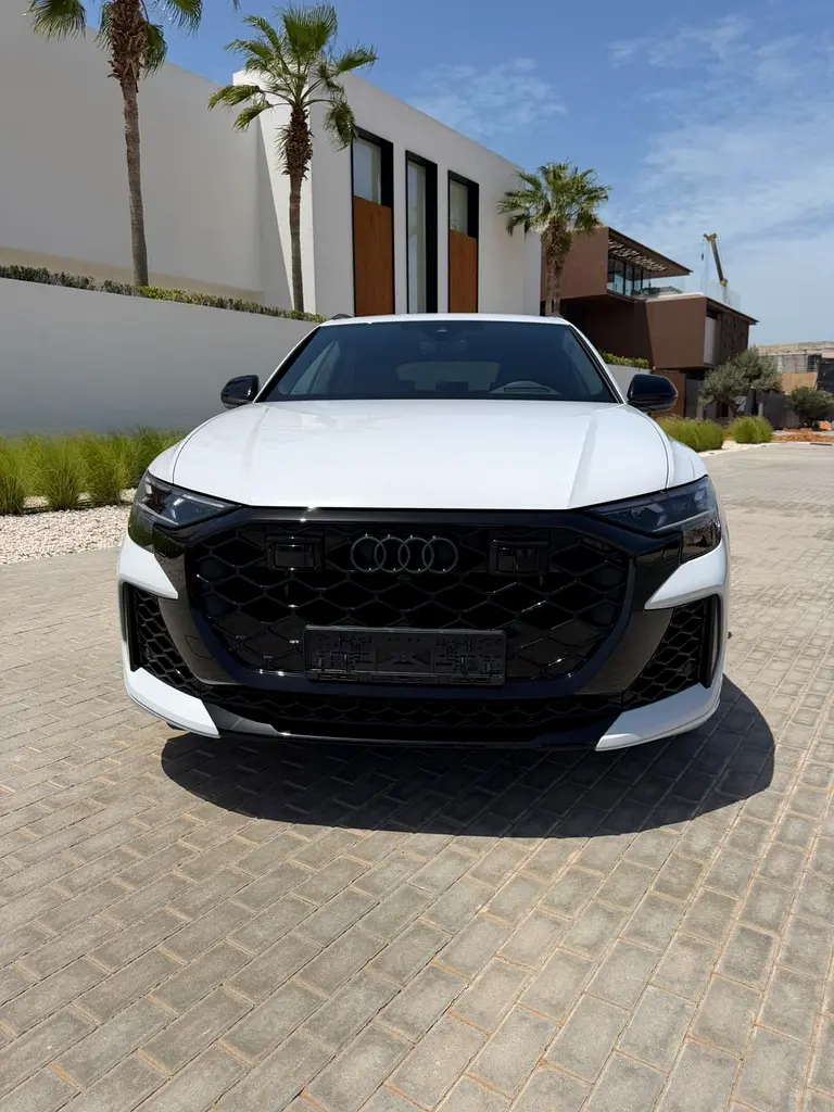 AUDI RS Q8 4.0 TFSI quattro 2025 - photo 6 - Import Émirats | International Cars