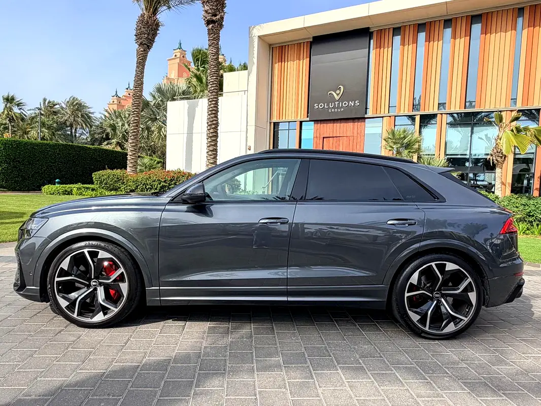 AUDI RS Q8 Other 2023 - photo 5 - Import Émirats | International Cars