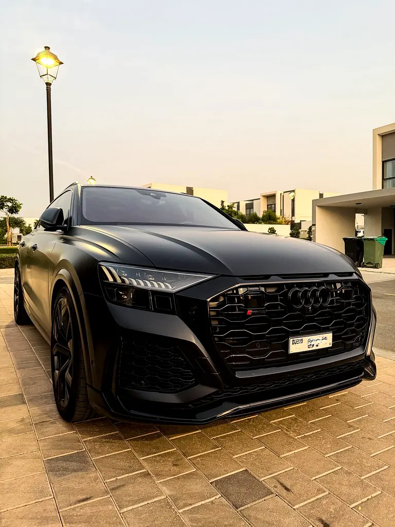 AUDI RS Q8 4.0 TFSI quattro S tronic 2021 - photo 3 - Import Émirats | International Cars