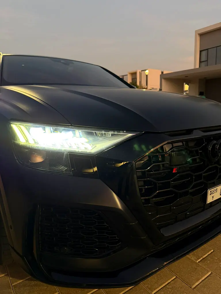 AUDI RS Q8 4.0 TFSI quattro S tronic 2021 - photo 8 - Import Émirats | International Cars