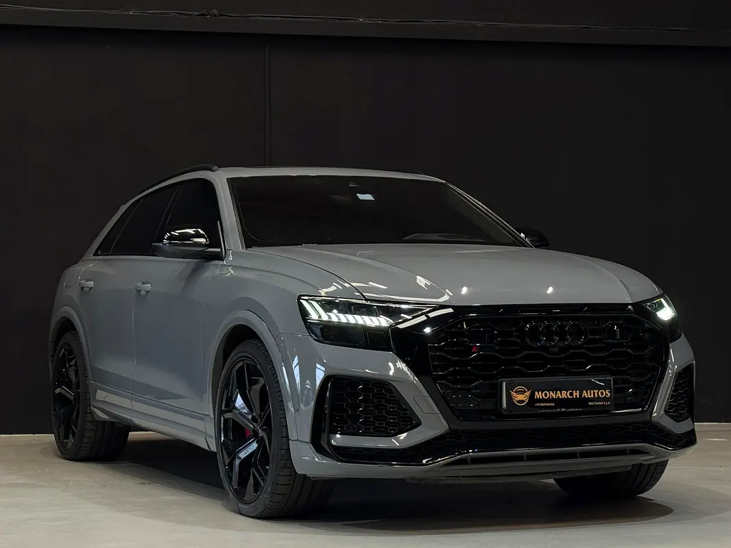 AUDI RS Q8 4.0 TFSI quattro S tronic 2022 - photo 2 - Import Émirats | International Cars