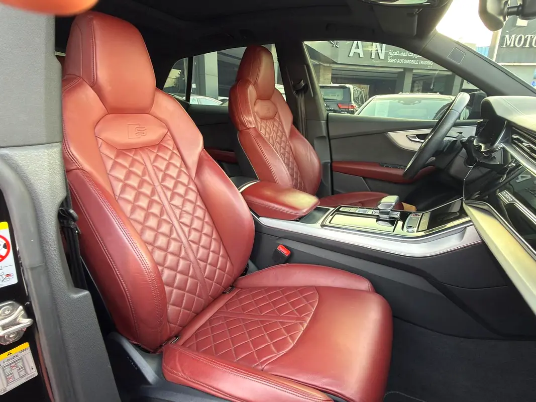 AUDI SQ8 4.0 TFSI Quattro 2023 - photo 11 - Import Émirats | International Cars