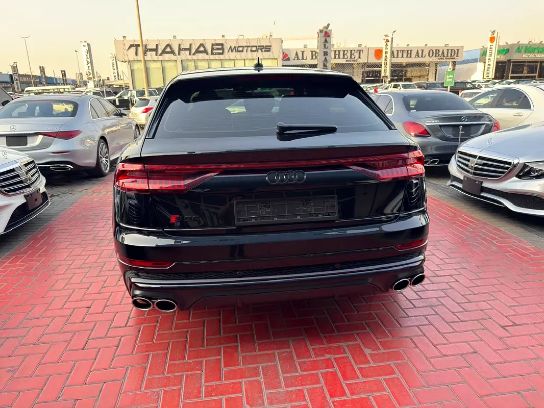 AUDI SQ8 4.0 TFSI Quattro 2023 - photo 3 - Import Émirats | International Cars