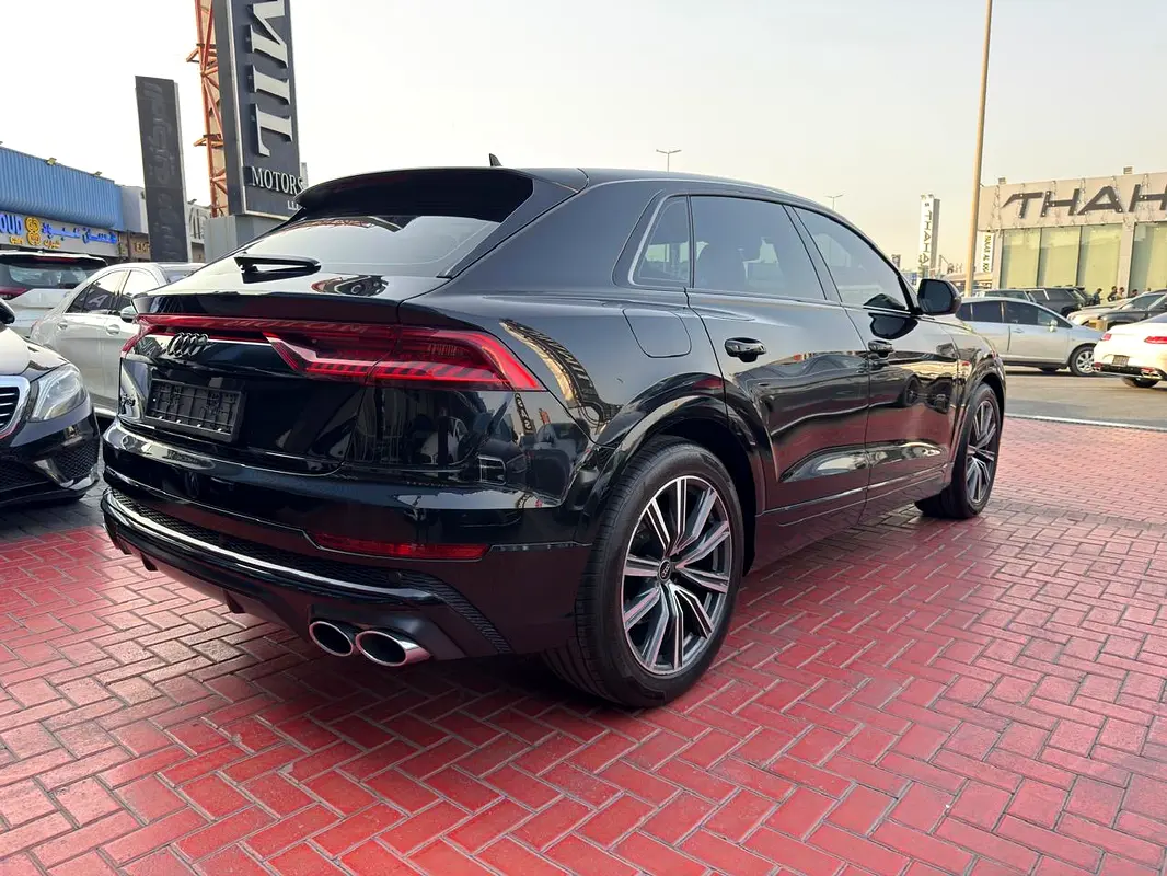 AUDI SQ8 4.0 TFSI Quattro 2023 - photo 5 - Import Émirats | International Cars