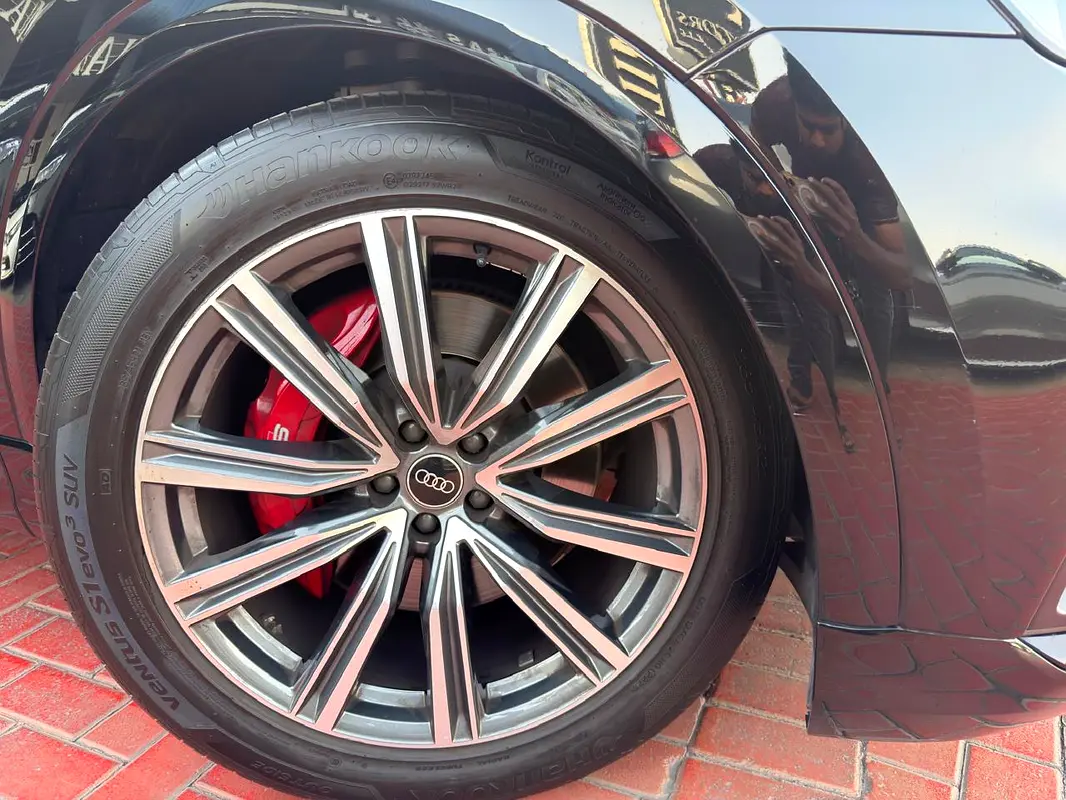 AUDI SQ8 4.0 TFSI Quattro 2023 - photo 7 - Import Émirats | International Cars