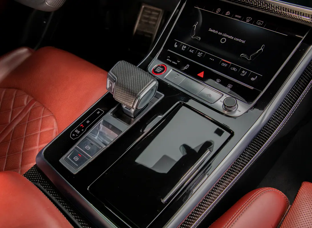 AUDI SQ8 4.0 TFSI Quattro 2022 - photo 10 - Import Émirats | International Cars