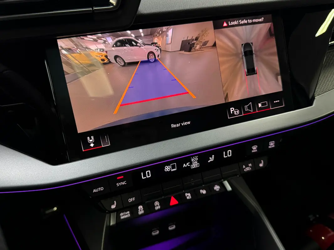 AUDI S3 Black Edition 2025 - photo 8 - Import Émirats | International Cars