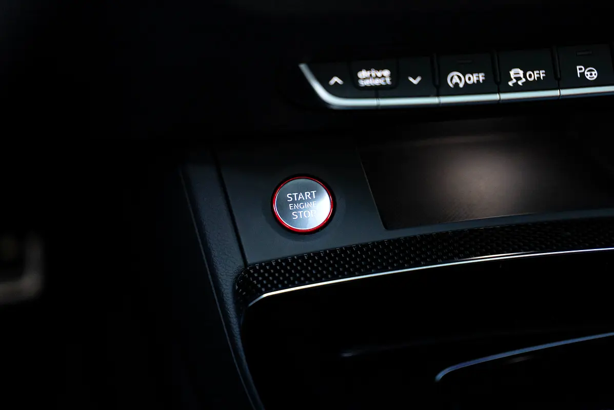 AUDI SQ5 3.0 TFSI quattro 2024 - photo 10 - Import Émirats | International Cars