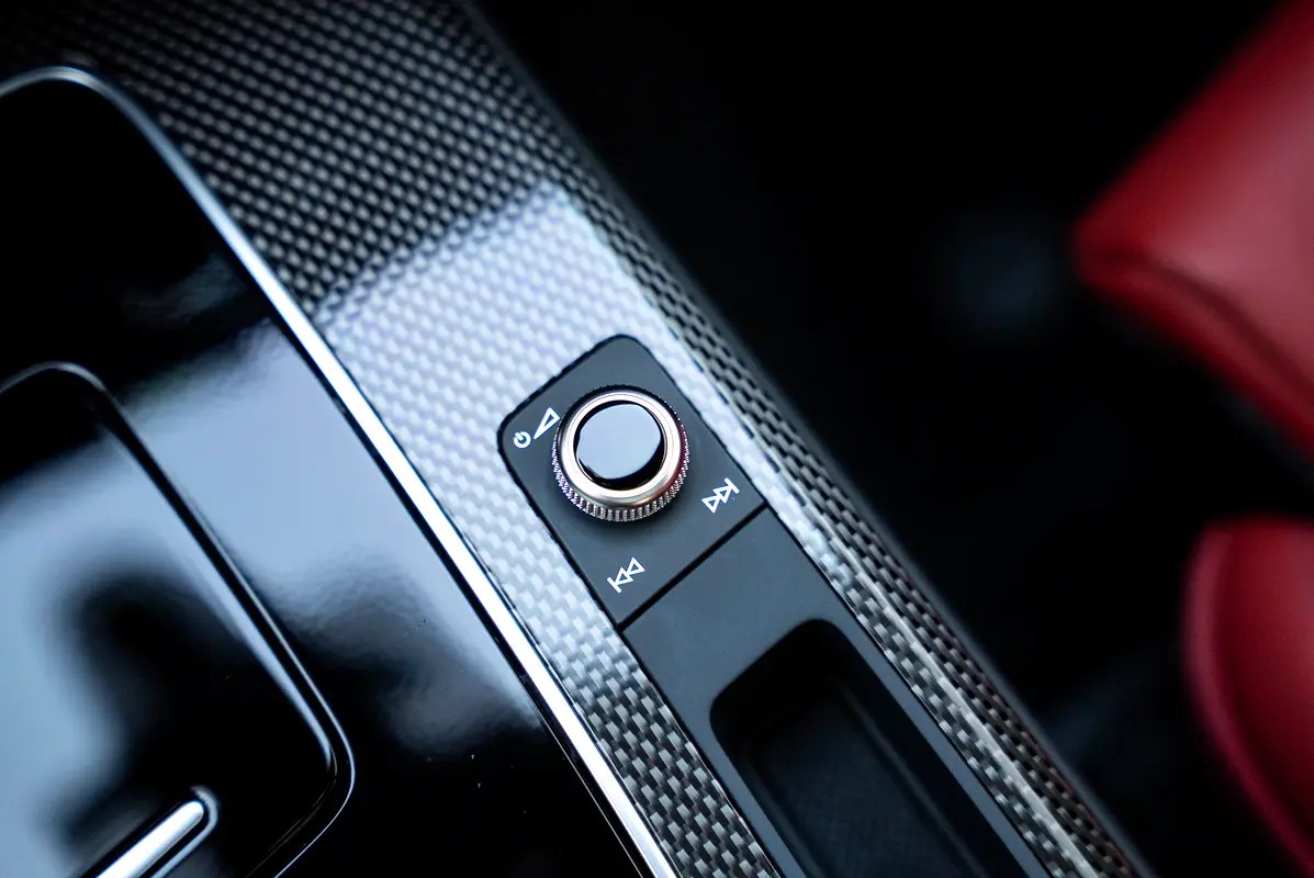 AUDI SQ5 3.0 TFSI quattro 2024 - photo 12 - Import Émirats | International Cars