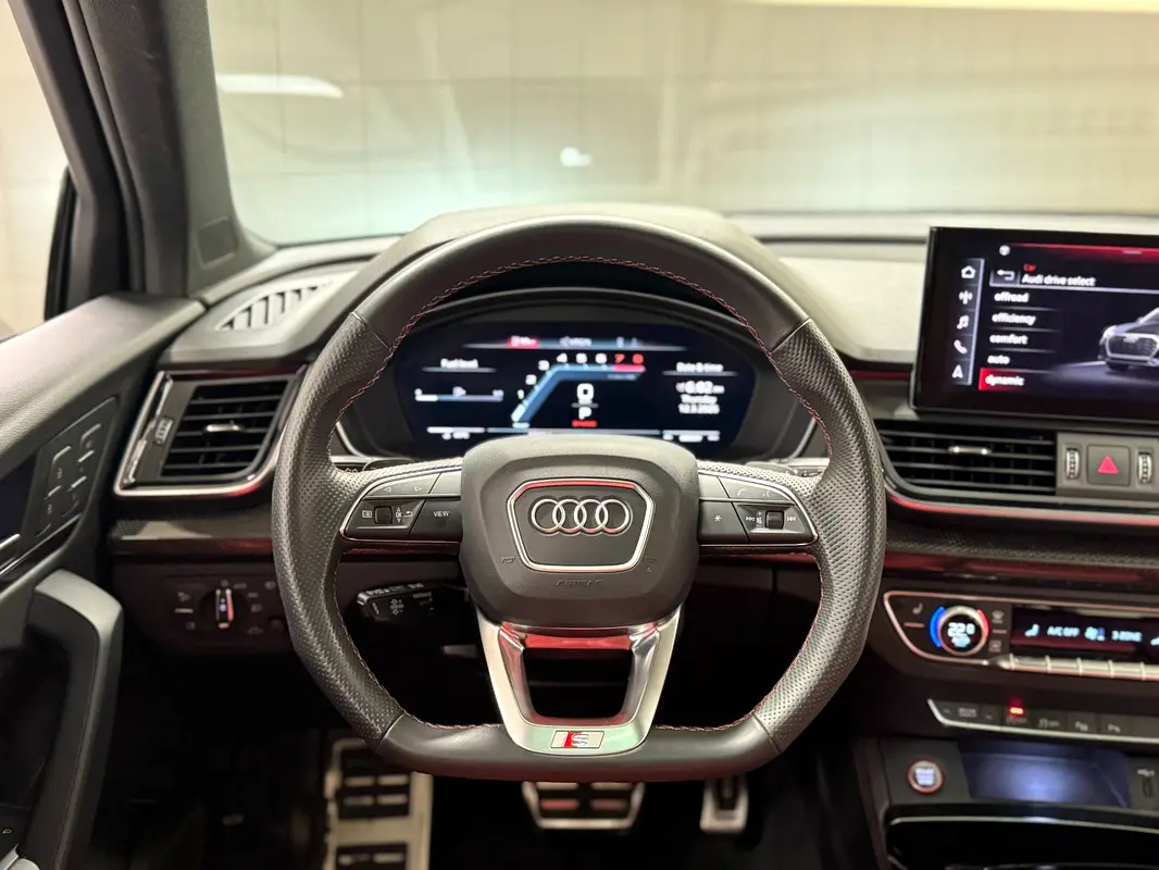 AUDI SQ5 3.0 TFSI quattro 2025 - photo 12 - Import Émirats | International Cars