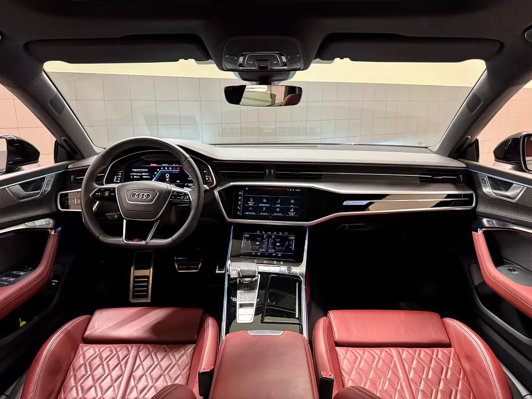 AUDI S7 4.0 TFSI quattro 2024 - photo 10 - Import Émirats | International Cars