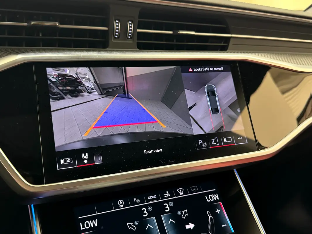 AUDI S7 4.0 TFSI quattro 2024 - photo 11 - Import Émirats | International Cars