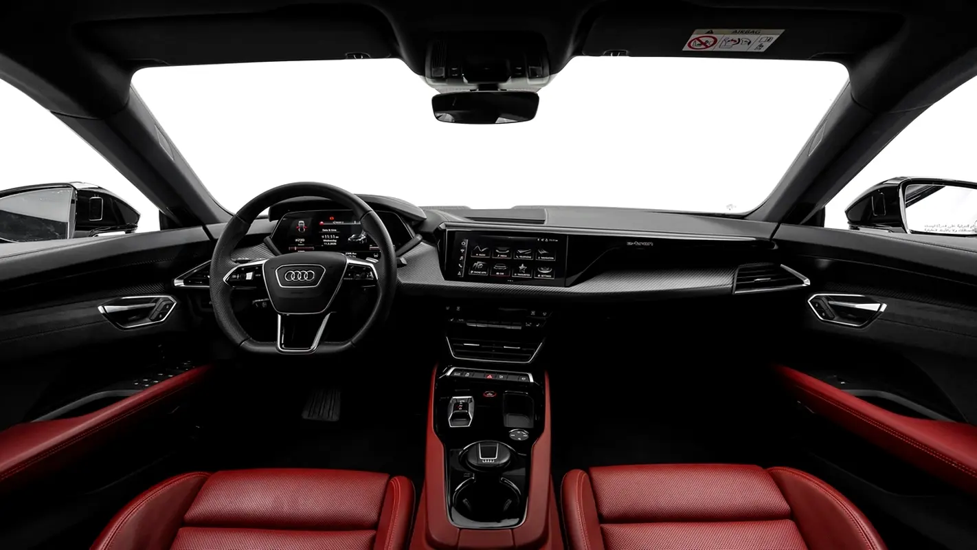 AUDI e-tron GT quattro 2023 - photo 10 - Import Émirats | International Cars