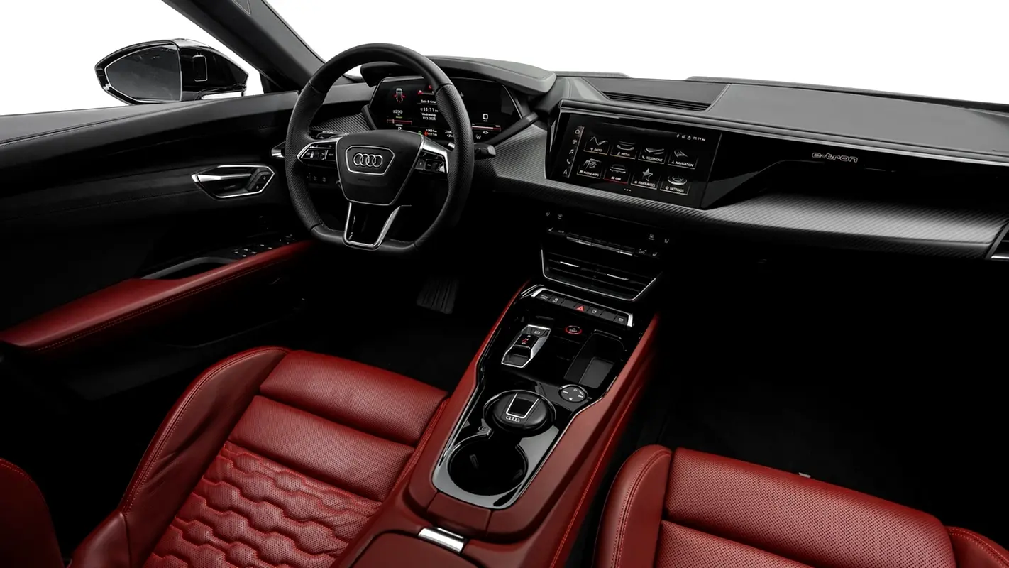 AUDI e-tron GT quattro 2023 - photo 11 - Import Émirats | International Cars