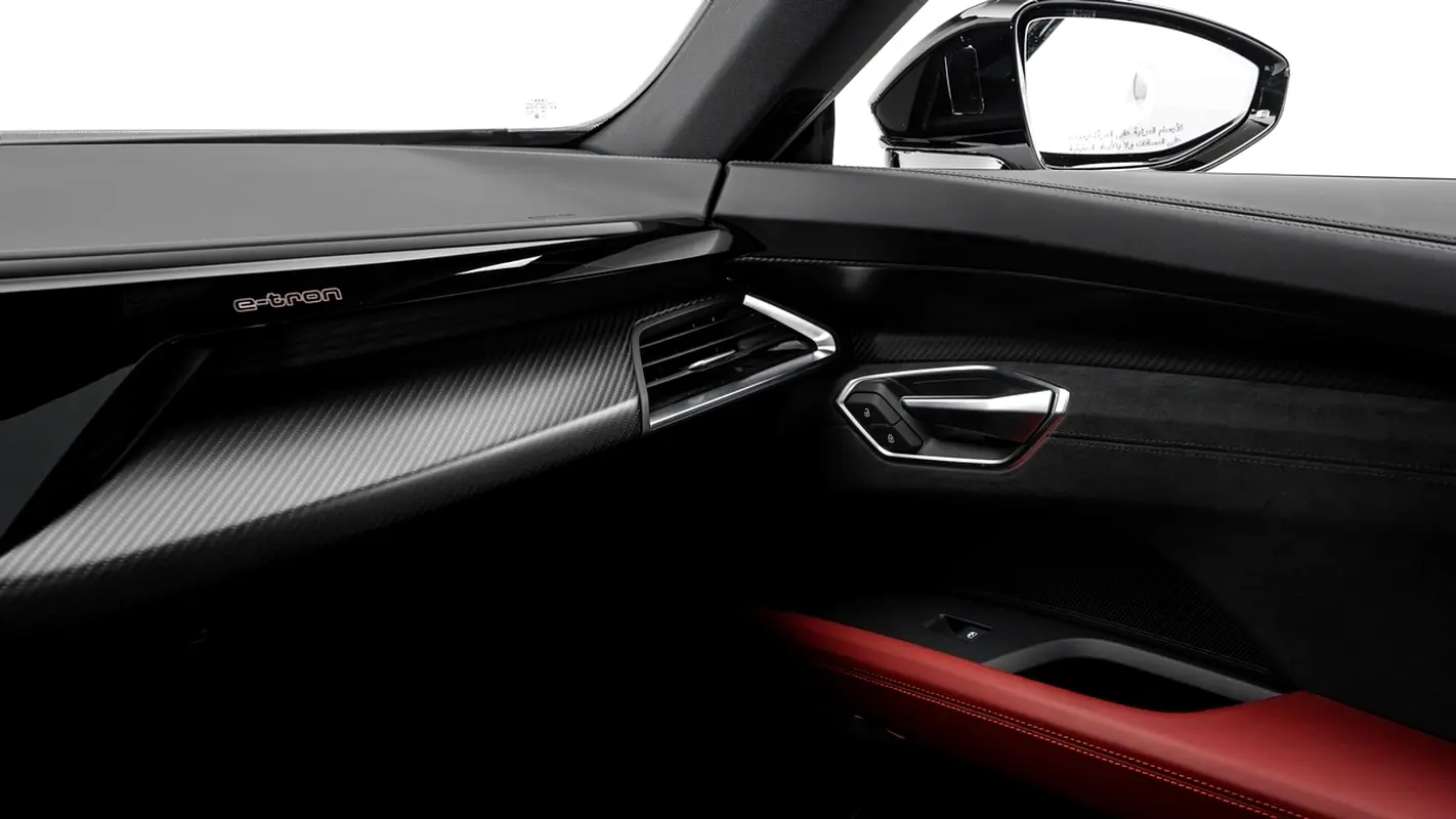 AUDI e-tron GT quattro 2023 - photo 12 - Import Émirats | International Cars