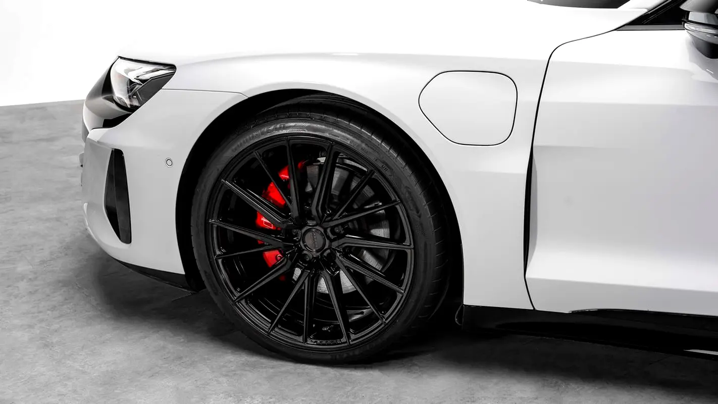 AUDI e-tron GT quattro 2023 - photo 4 - Import Émirats | International Cars