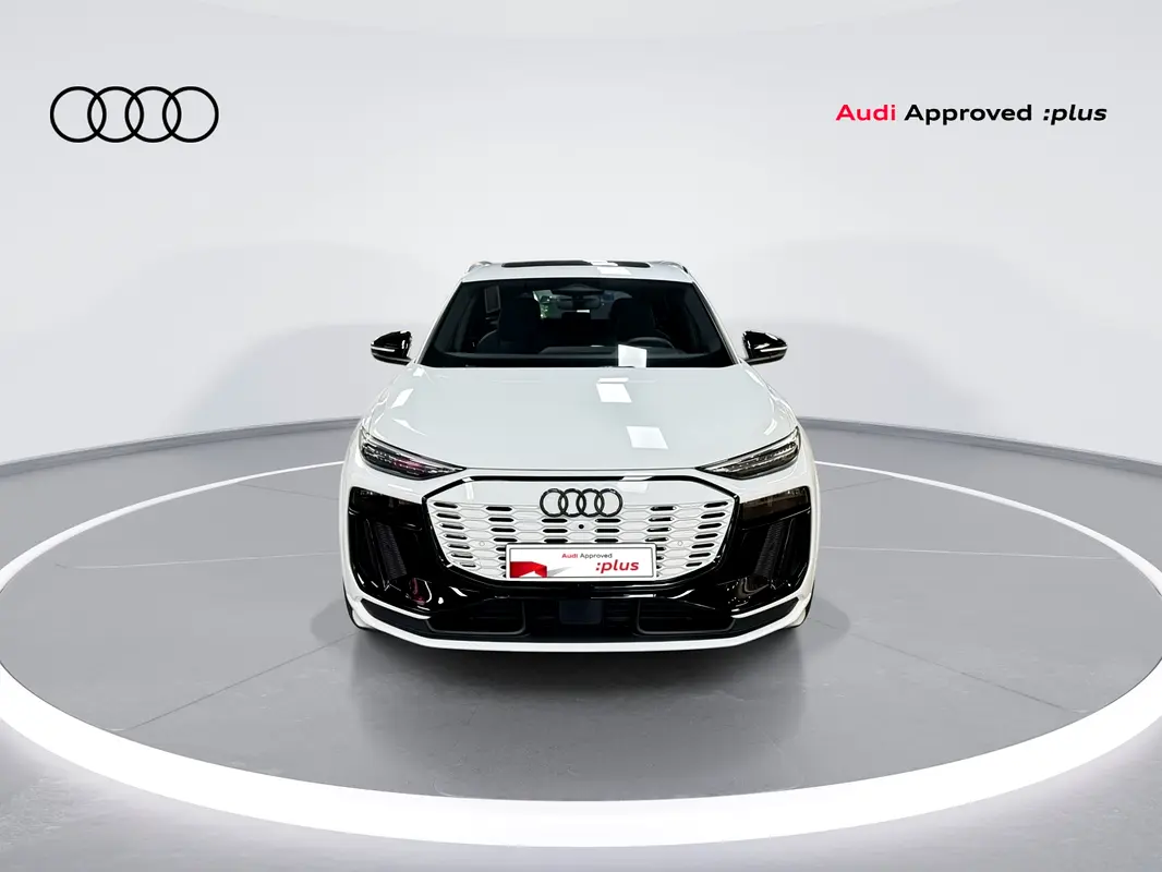 AUDI Q6 e-tron Premium Plus 2025 - photo 2 - Import Émirats | International Cars