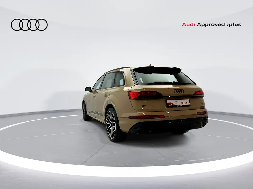 AUDI Q7 55 TFSI quattro S line 2025 - photo 2 - Import Émirats | International Cars