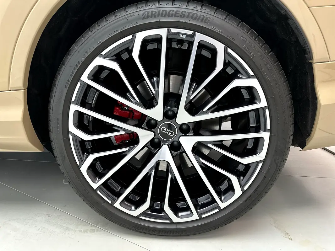 AUDI Q7 55 TFSI quattro S line 2025 - photo 7 - Import Émirats | International Cars