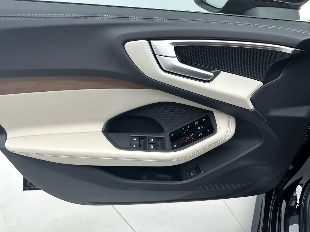 AUDI A5 2.0 TFSI 2025 - photo 9 - Import Émirats | International Cars