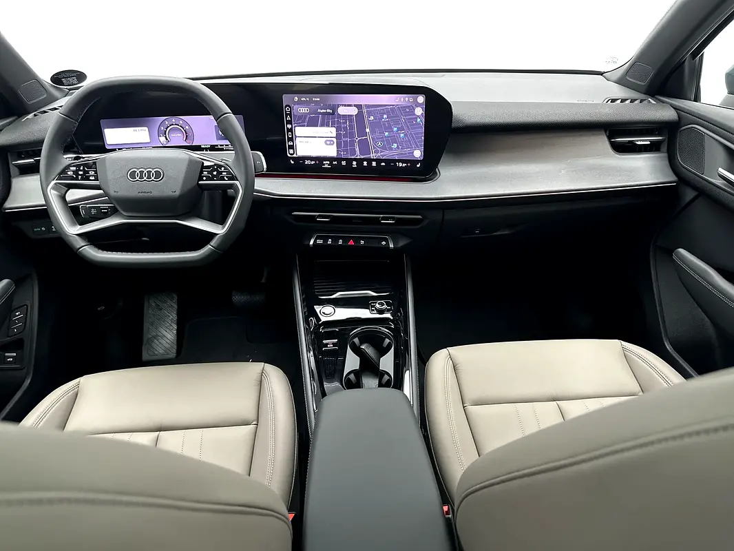 AUDI Q3 Other 2026 - photo 9 - Import Émirats | International Cars