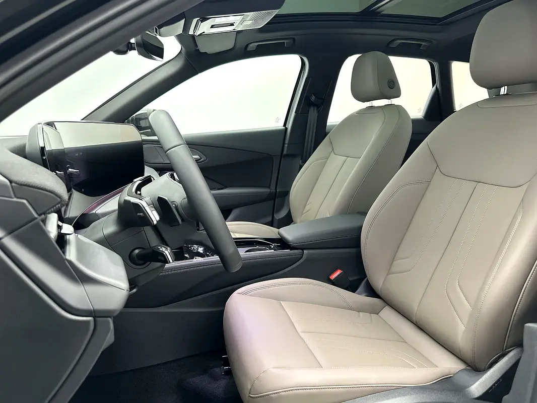 AUDI Q3 Other 2026 - photo 11 - Import Émirats | International Cars