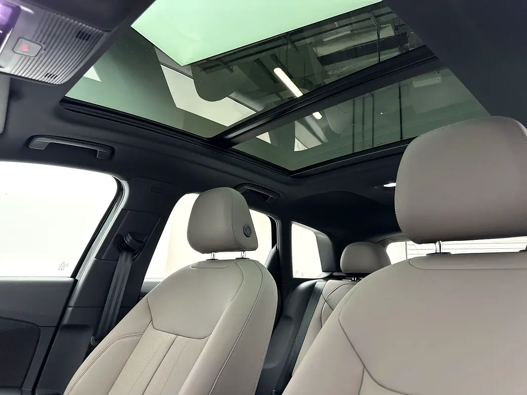 AUDI Q3 Other 2026 - photo 12 - Import Émirats | International Cars