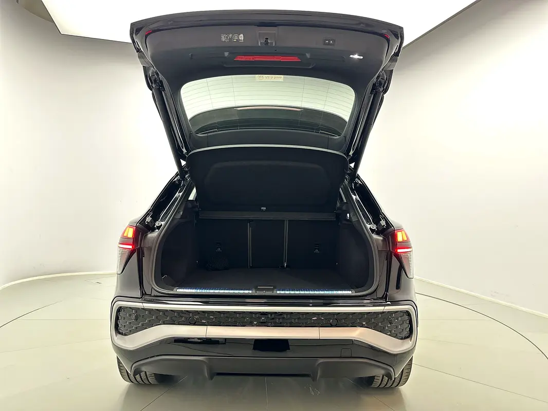 AUDI Q3 Other 2026 - photo 6 - Import Émirats | International Cars